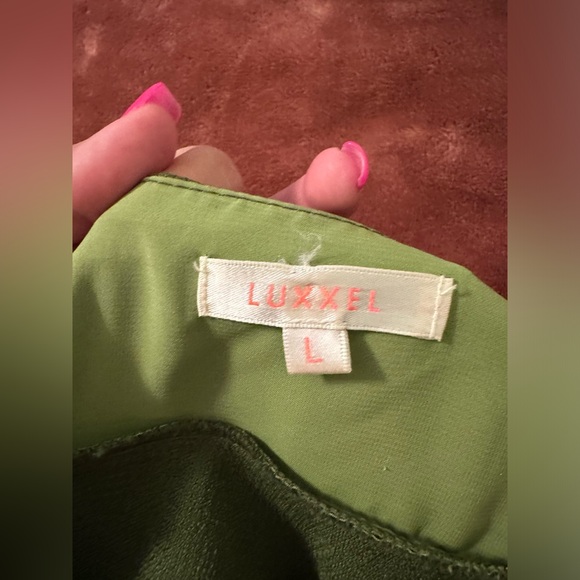 Luxxel Bow halter skater mini dress - Picture 6 of 7